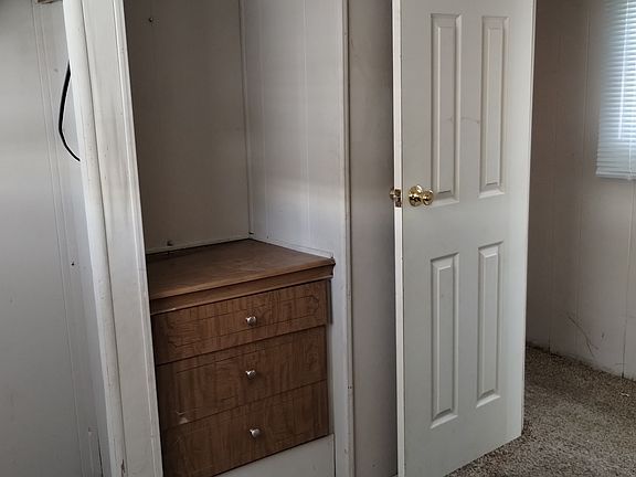 4th image of 209 S Avenue B Trlr 12