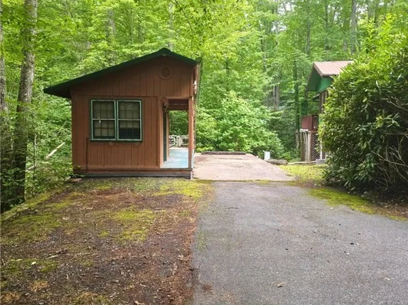 36 Sourwood Knoll, Newland, NC 28657
