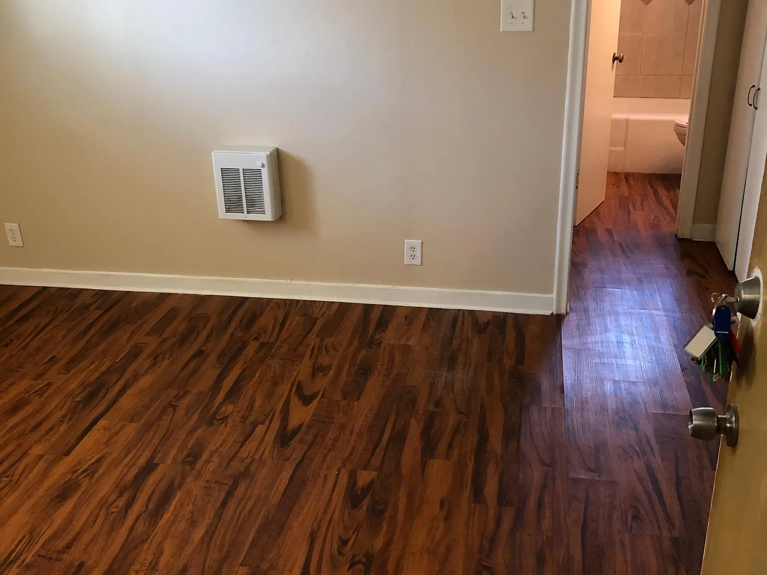 4820 Cass St — Photo 3