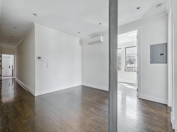 4th image of 329 Union St APT 2B