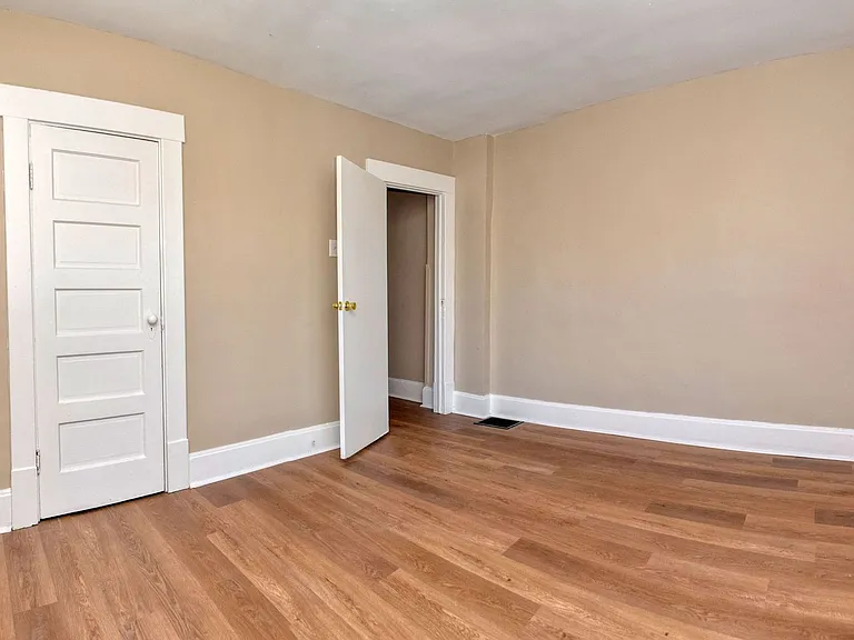 1247 Wright St — Photo 18