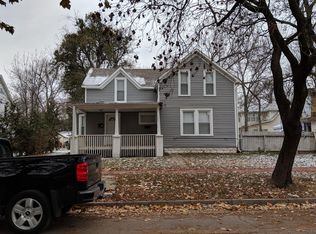 425 Laramie St, Manhattan, KS 66502