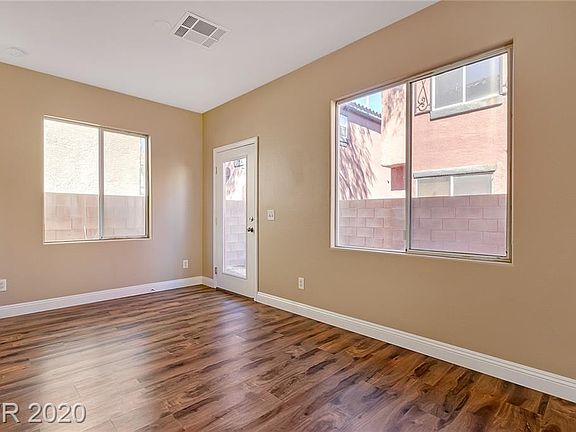 5th image of 10846 Avenzano St