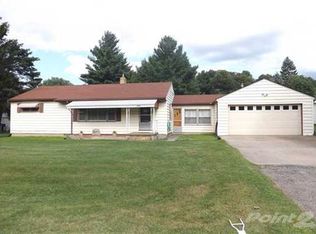 5643 Schafer Rd, Lansing, MI 48911