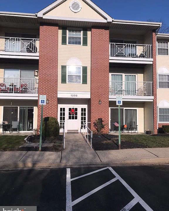 1st image of 1208 Mist Wood #203