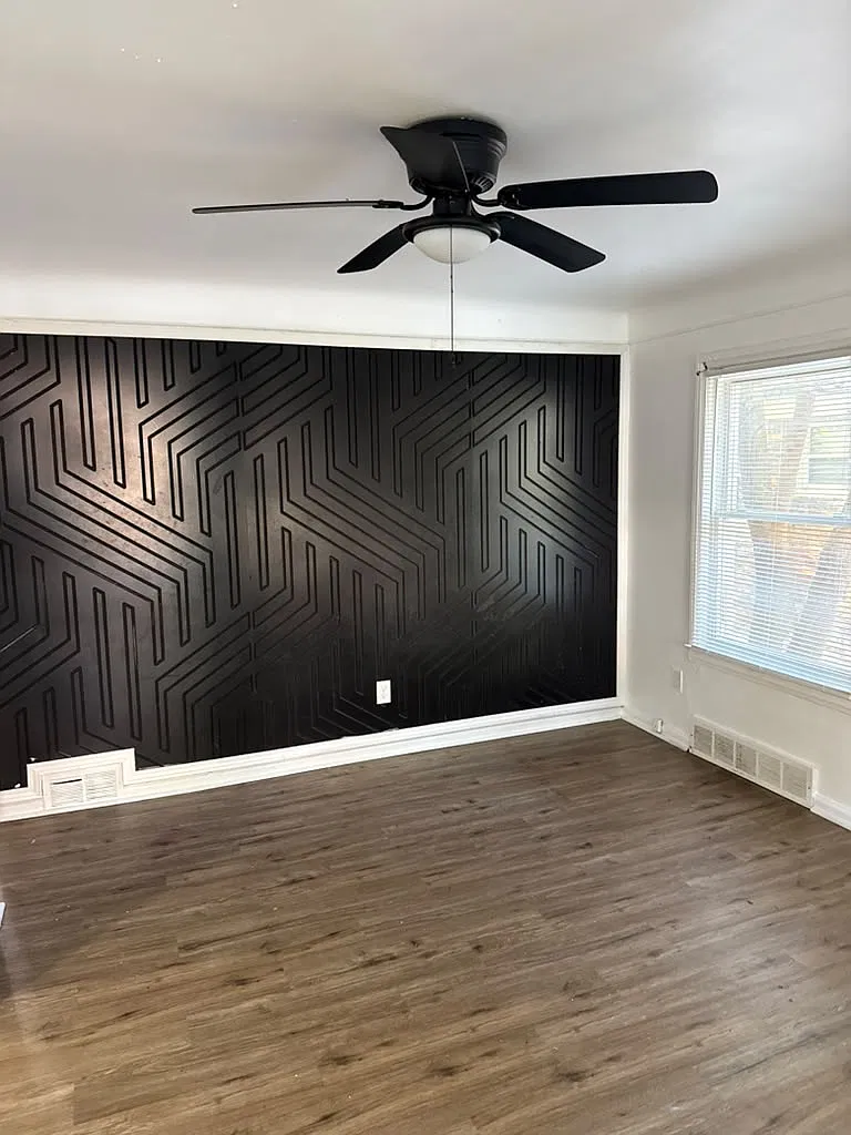 3 bed, 987 sqft, $1,400 — Photo 2
