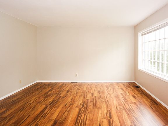 5th image of 3513 Welch Dr