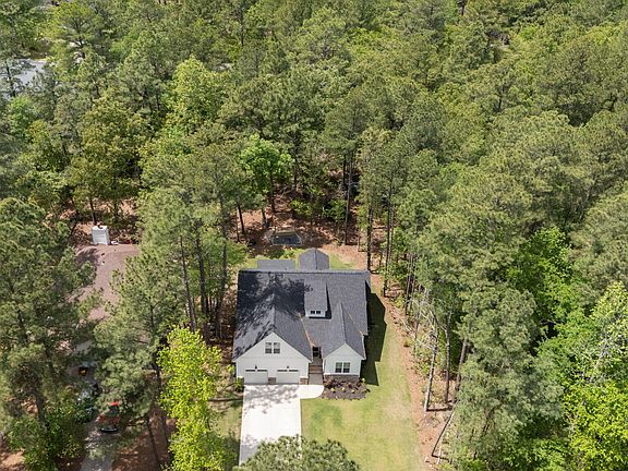 4th image of 780 Riverbirch Drive