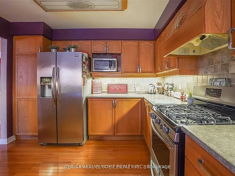 2089 Meadowgate Blvd — Photo 6