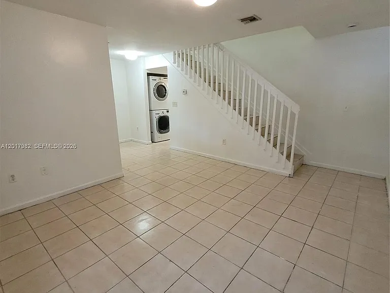 13950 NE 2nd Ave #1A — Photo 5