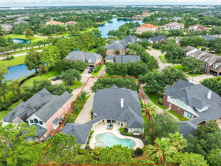 5706 Cielio Bay Ct — Photo 48