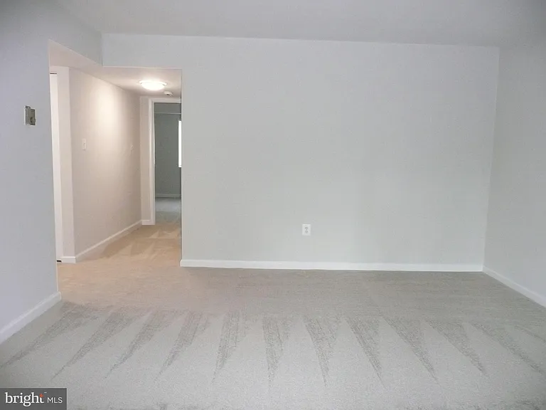 1520 Northgate Sq #11B — Photo 6