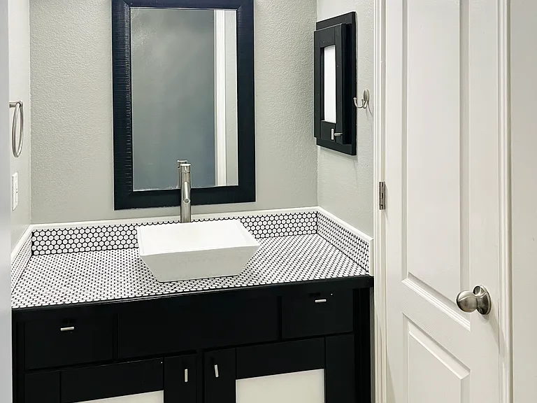 1042 Fireside Dr — Photo 23