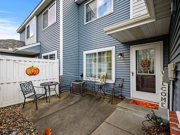 4th image of 2111 Gresham Ave N