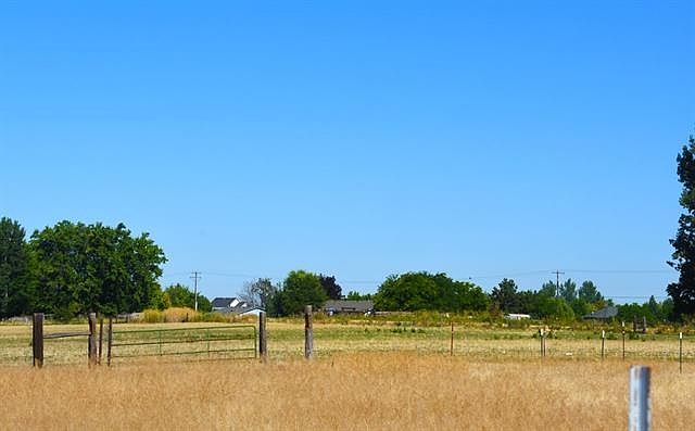 2nd image of 3880 S McDermott Rd