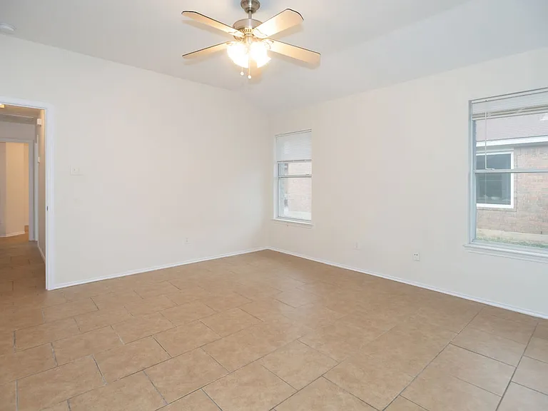 1606 Hueco Mountain Trl — Photo 12