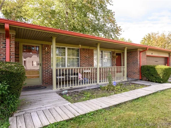 388 S 1st Street, Austin, IN 47102