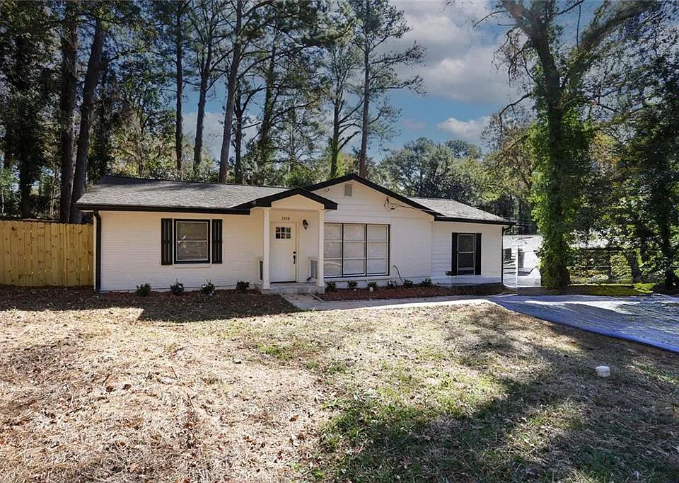 1508 Peachcrest Rd