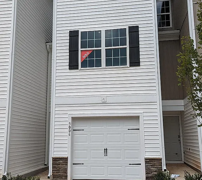 5006 Jayden Dr — Photo 1
