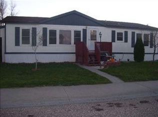 2153 W Mariposa Pkwy, Wheatland, WY 82201