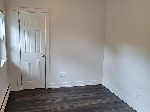 5th image of 1570 Detroit St #11023736