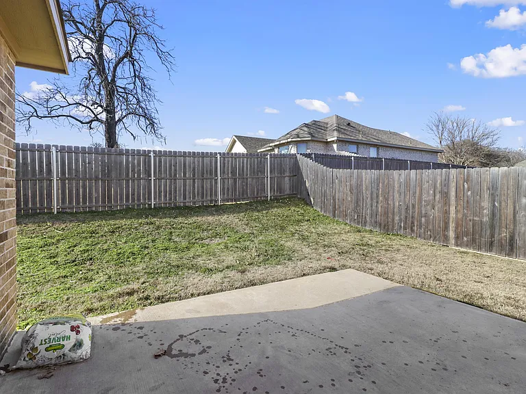 901 N Barrett Ave — Photo 15
