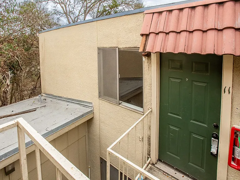 Chestnut Place Apartments — Photo 42