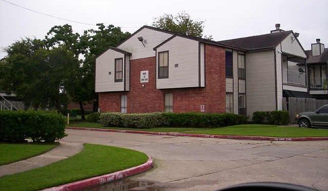 1st image of 13480 S Thorntree Dr APT 1010