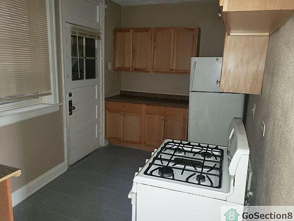 4th image of 6331 S California Ave #2W