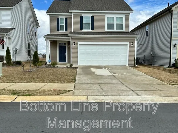 24 Blackthorn Ln, Angier, NC 27501
