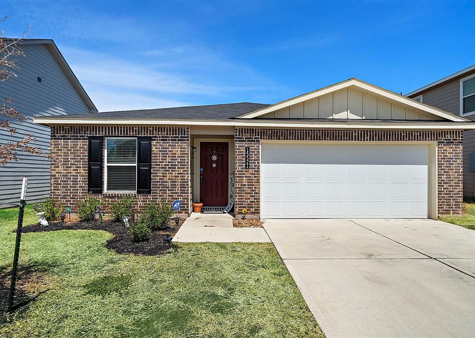 1st image of 15521 Briar Forest Drive