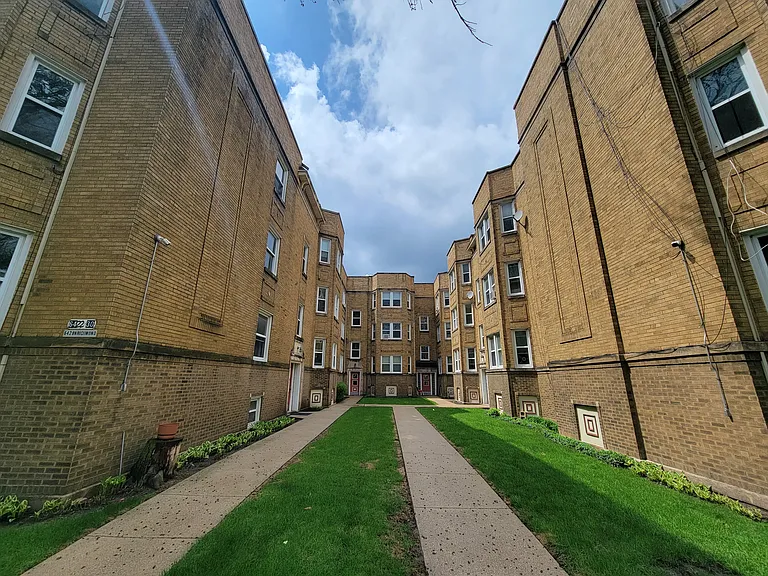 6430 N Richmond St #2W — Photo 20