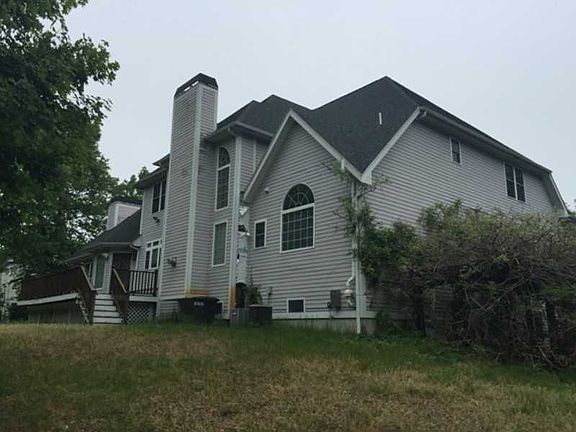 3rd image of 75 Bailey Blvd