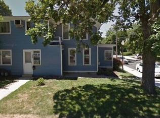 140 College St APT 4, Elgin, IL 60120