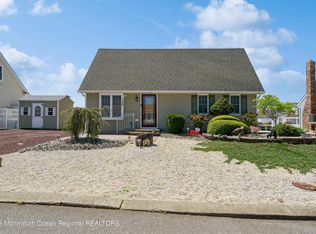 120 Anita Dr, Manahawkin, NJ 08050