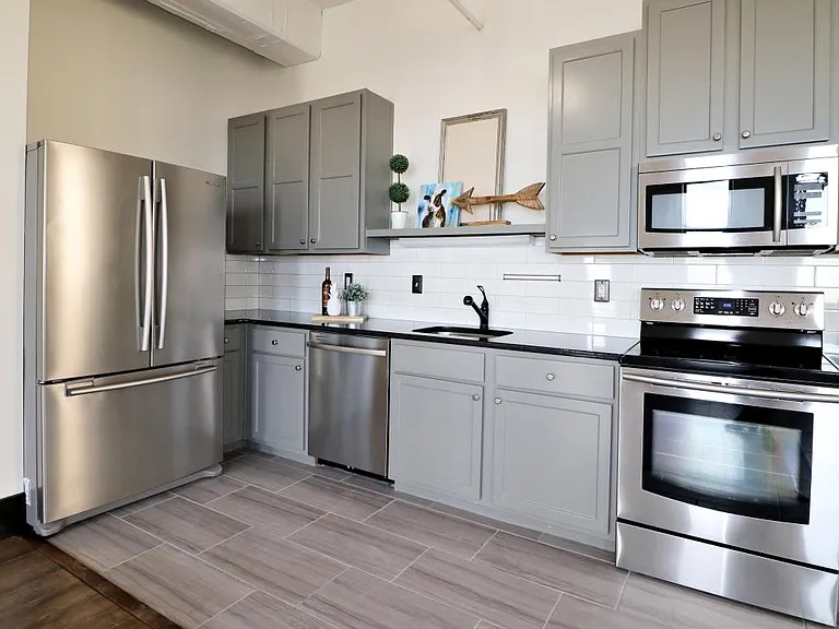 523 Grand Blvd #2F — Photo 4