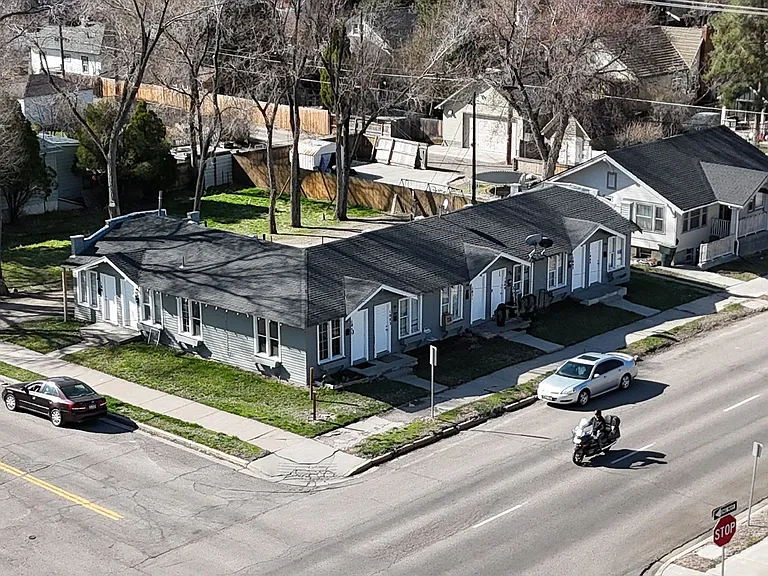 1045-1055 E Center St — Photo 1