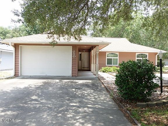 3rd image of 690 Fairway Drive E
