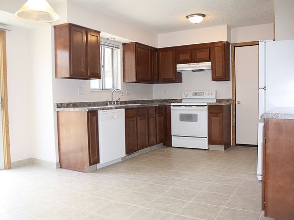 5th image of 4635 Bluestem Ln