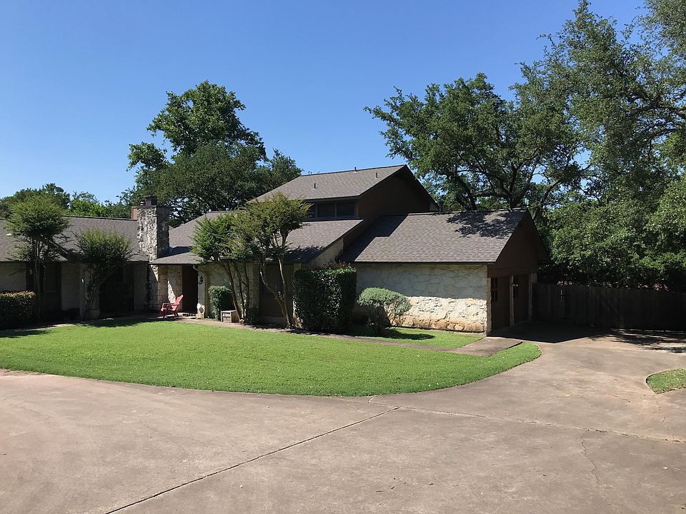 1st image of 3606 Greystone Dr #A