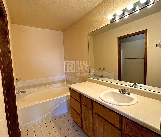 17657 E Brunswick Pl — Photo 14