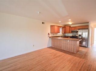 164 W 54th St #2, Bayonne, NJ 07002