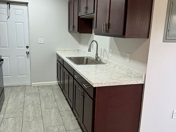 2nd image of 4250 25th Ave #B