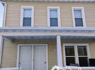 32 E Cotton St #1/2, Fond Du Lac, WI 54935