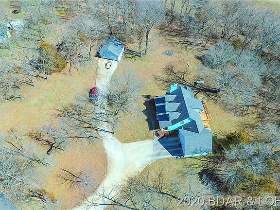 2nd image of 10 Vienna Woods Dr