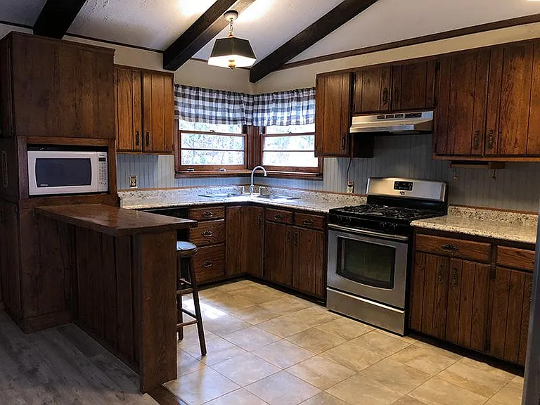 147 Lail Ln — Photo 16