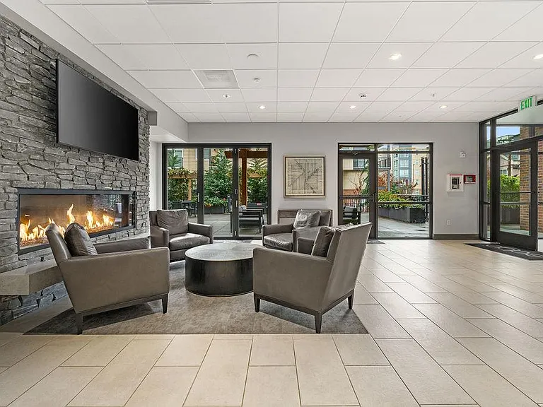 Edge Apartments — Photo 47