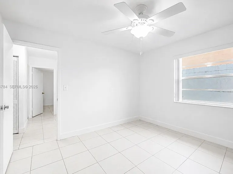 3231 SW 25th St #2 — Photo 10