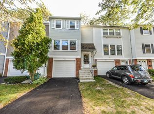 1815 Bromley Ct, Schaumburg, IL 60194