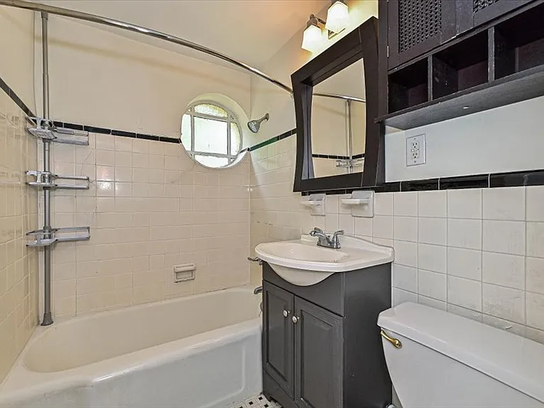 2441 Vail Ave #1 — Photo 14